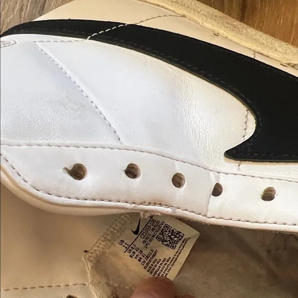 Nike Vintage High-Tops in White and Black Size 11 Used Condition - Picture 12 of 12